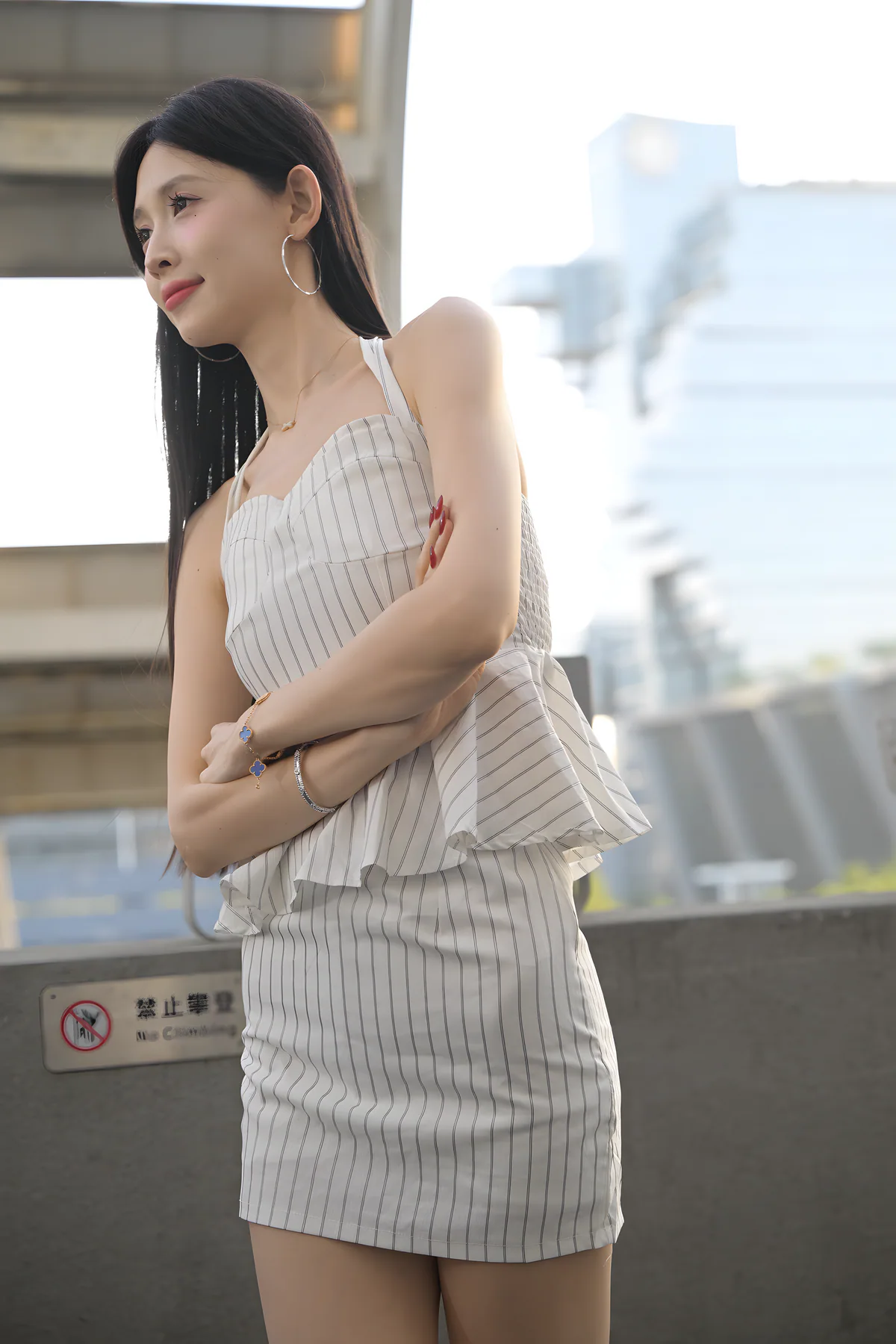 甜美超长腿J10231